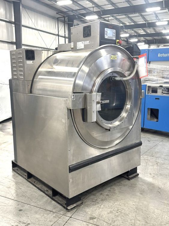 Unimac UWN150T3VQU3001 150 lb. Open Pocket Washer Extractor