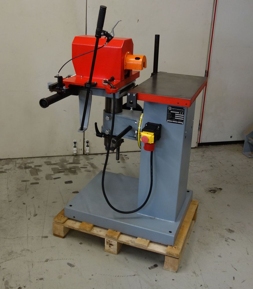 LBM 200 Mortising machine