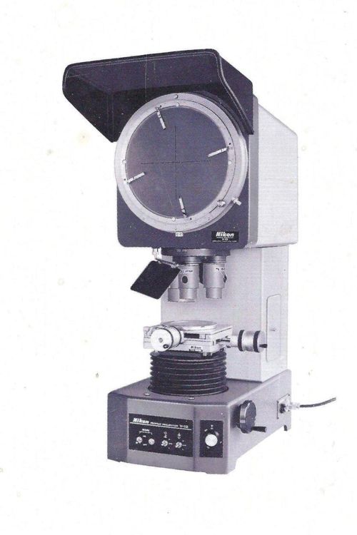 Nikon V12