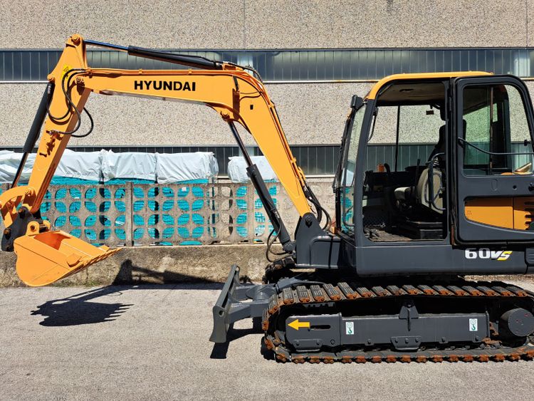 Hyundai R60VS