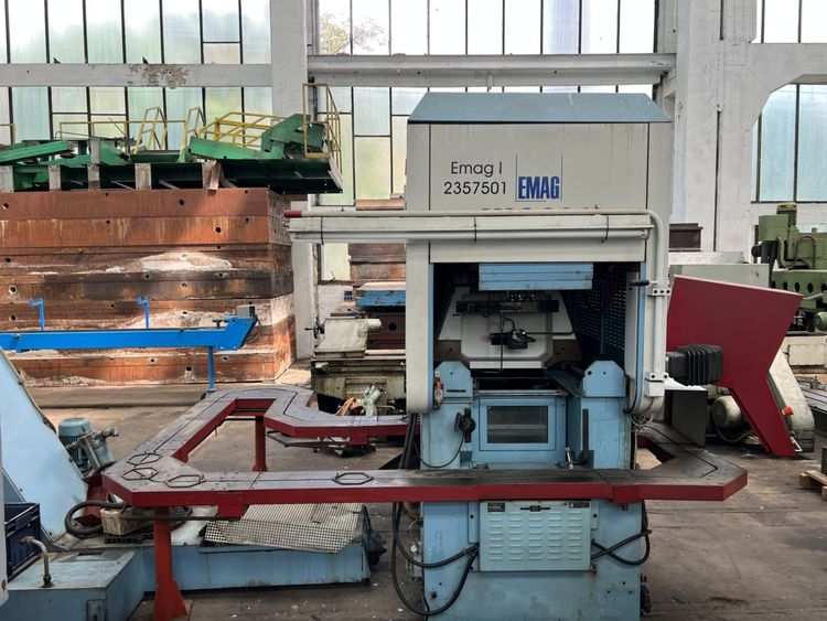 Emag VSC 200  Max. swing over bed: 290 mm