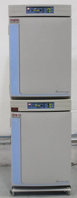 Thermo Scientific 3110 Series II Water CO2 Incubator