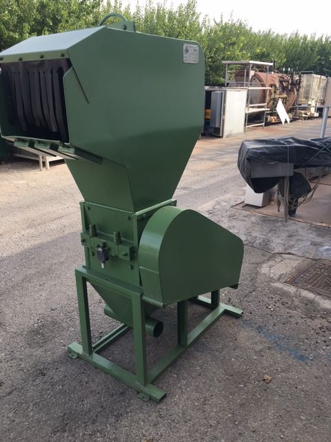 Prat P-2 PLASTIC GRANULATOR 10 HP