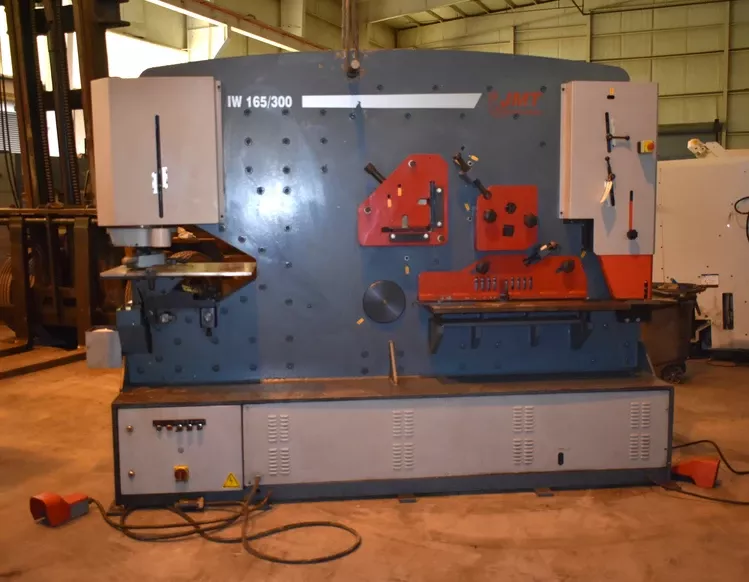 Durma JMT IW 165/300 Dual Cylinder Hydraulic Ironworker 181.5 TON