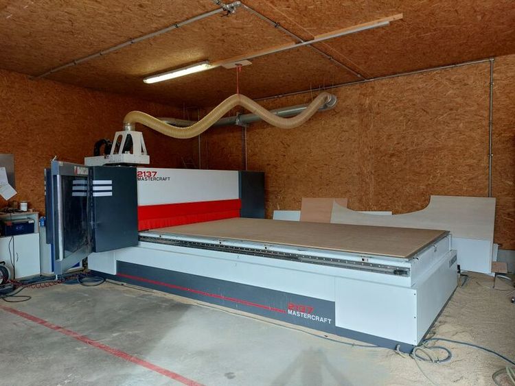 Omaksan Mastercraft 2137 3-axis