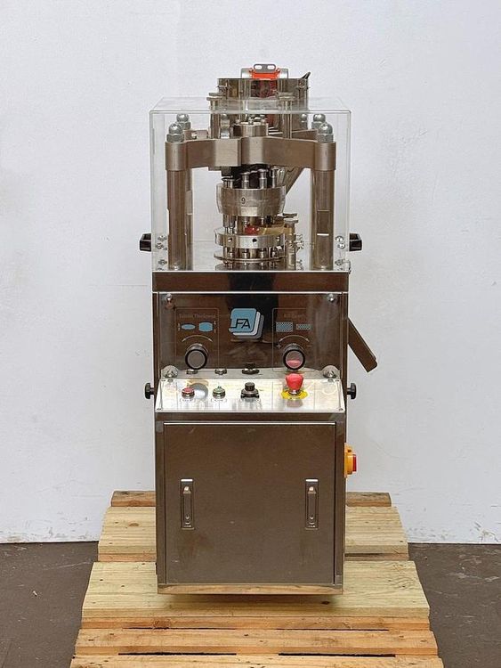 LFA RTP118 Tablet Press