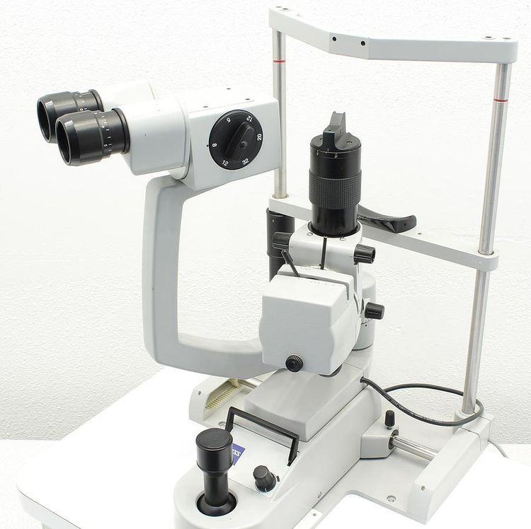 ZEISS SL 120 Slit Lamp