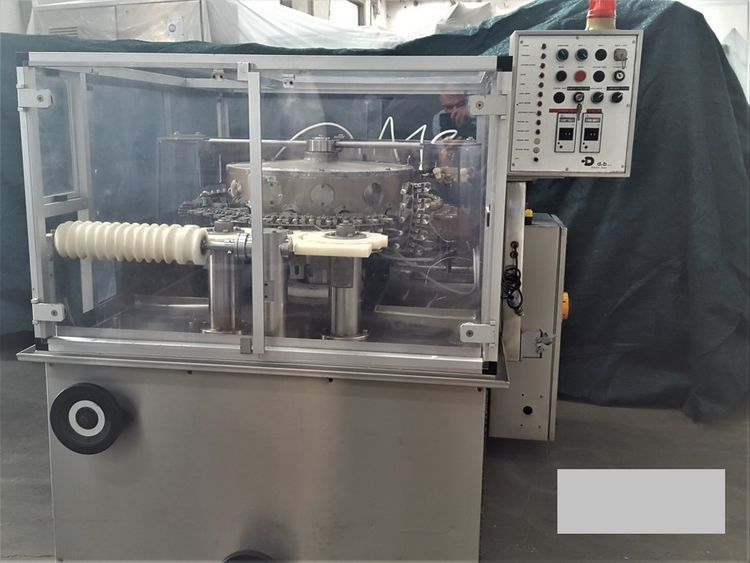 d&b  bottle washing machine