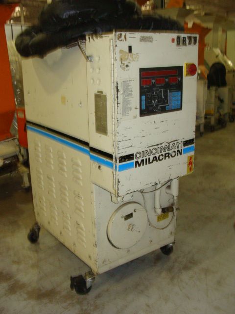 Cincinnati Milacron CDD100 Desiccant Dryer