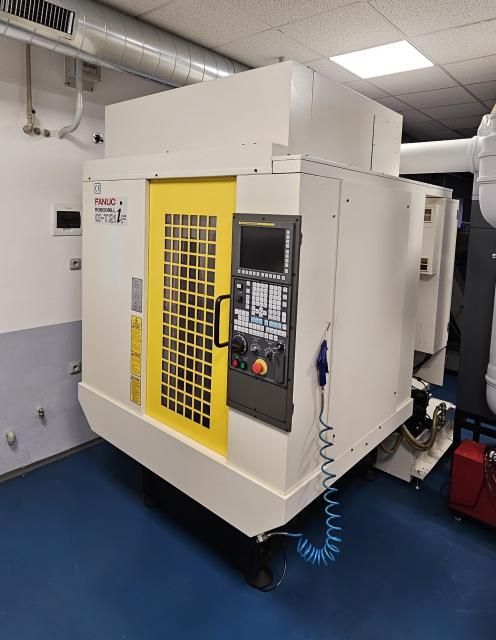 Fanuc Robodrill α-T21iF / BT30  3 Axis