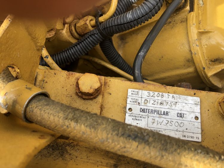 Caterpillar 3208 3208 w 375HP 315hrs since rebuildTL