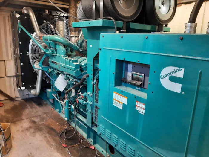 Cummins QST30 - 1000KW KVA 	1250