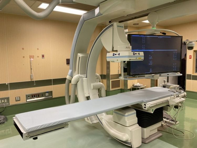 Siemens Artis Zee Ceiling 30x40