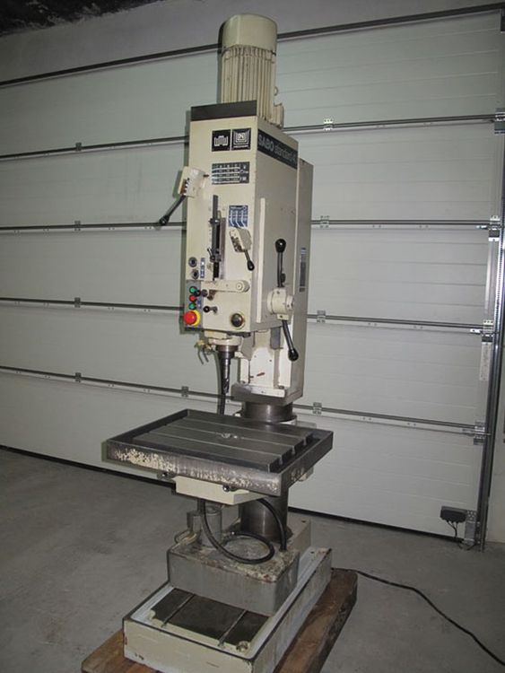 Heckert BS40, Drilling and threading machine