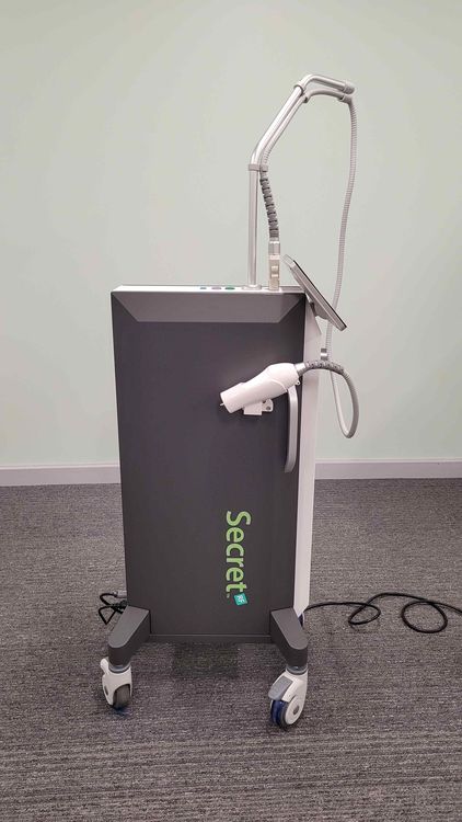 Cutera Secret iLooda Microneedle Fractional RF System