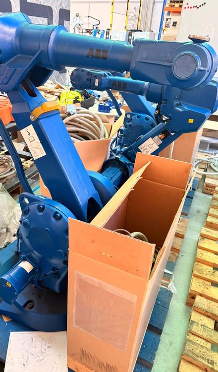 ASEA Brown Boveri (ABB) IRB 2400 6 Axis 10 kg