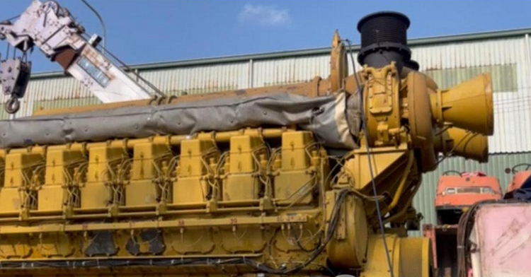 3 Caterpillar 3616 1994