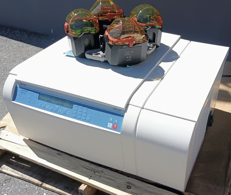Thermo Legend XTR  Refrigerated Benchtop Centrifuge