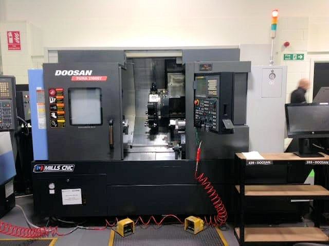 Doosan Fanuc I series 5000 rpm Puma 2100SY 4 Axis