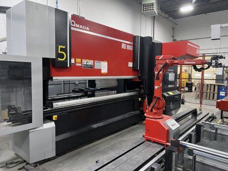 Amada HG1003 ARS ROBOTIC BENDING CELL AUTOMATIC TOOL CHANGER 110 TON