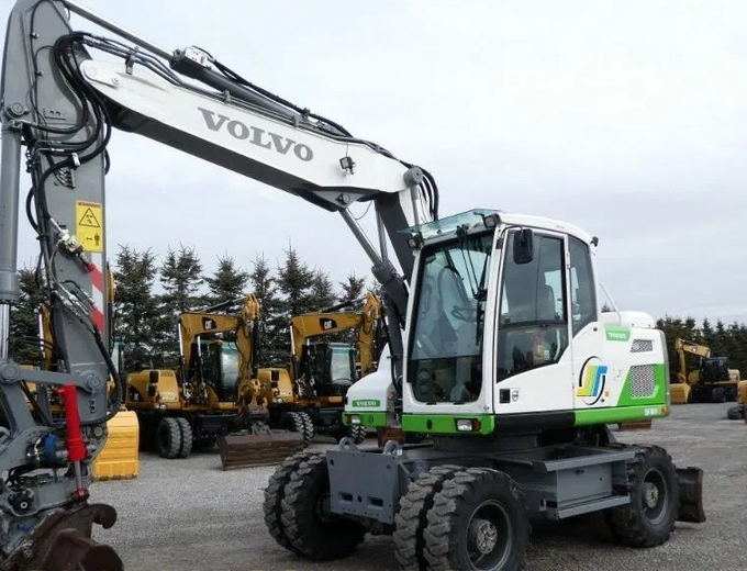 Volvo 140 D Excavator