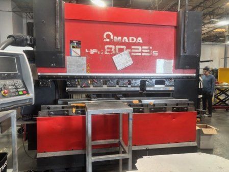 Amada HFE-8025S 88 tons