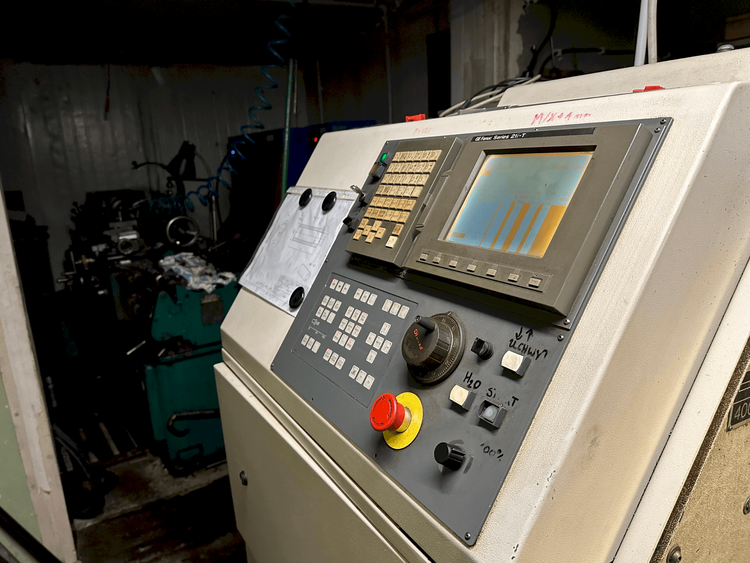 Colchester Fanuc     Model: 21iT 4000 rpm 1/MIN TORNADO A90 2 Axis