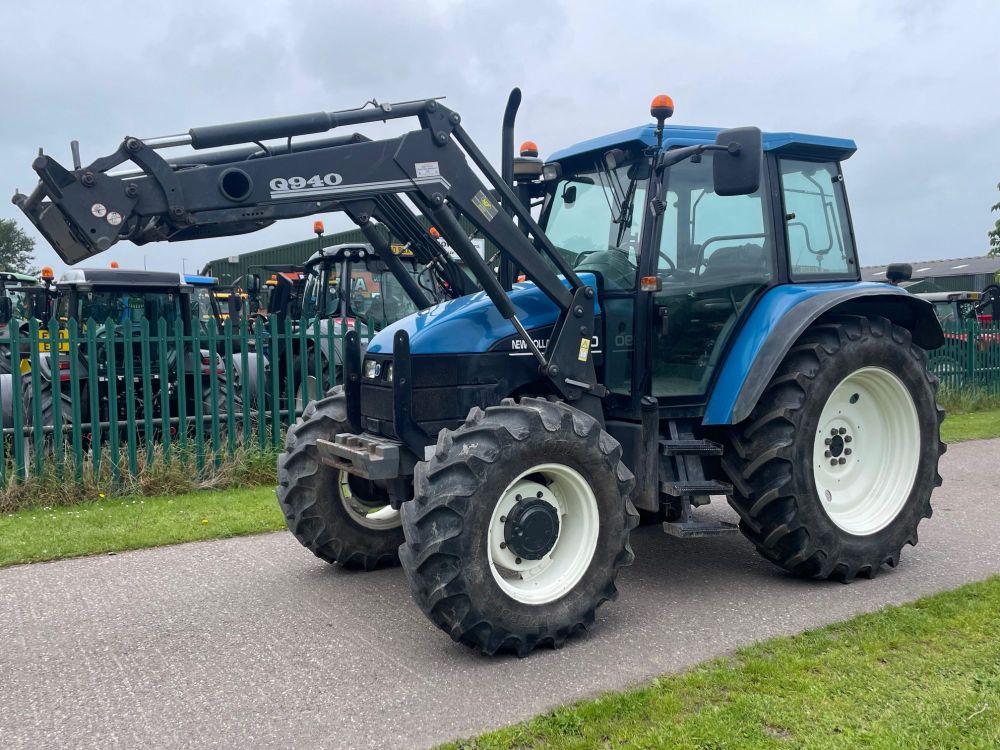 New Holland TS90 Tractor