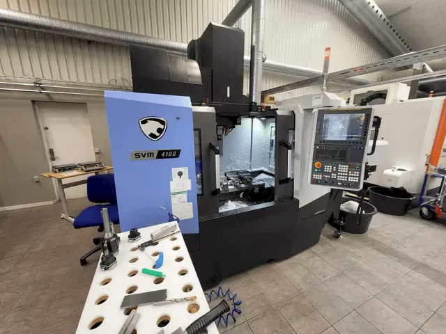 Doosan SVM4100 3 Axis