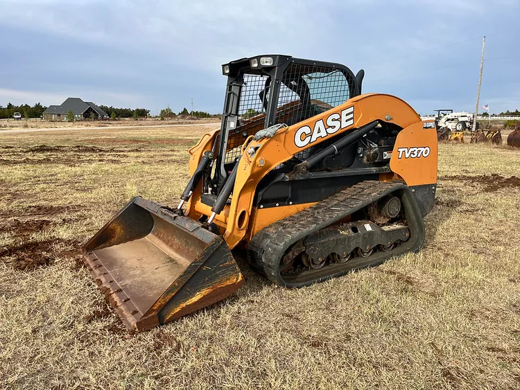 Caterpillar TV370 Tracked Compact Loader
