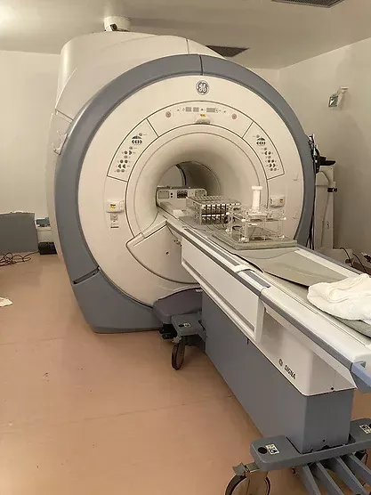 GE HDxT 23x 3T MRI