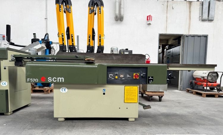 SCM F520