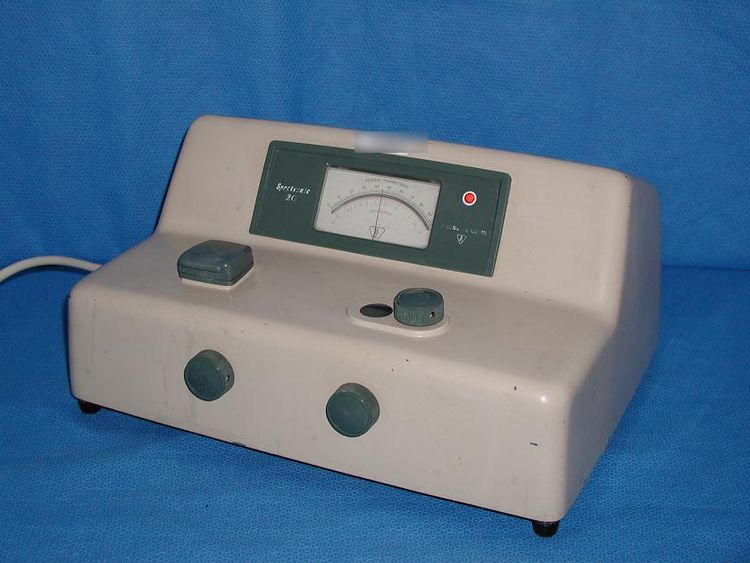 Bausch & Lomb Spectronic 20