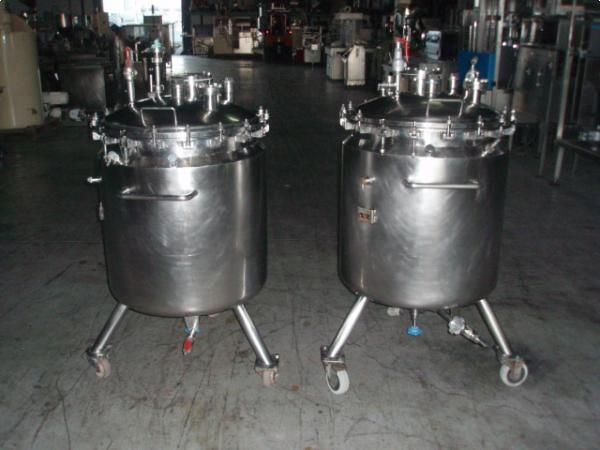 VERTICAL AUTOCLAVES FOR PRESSURE