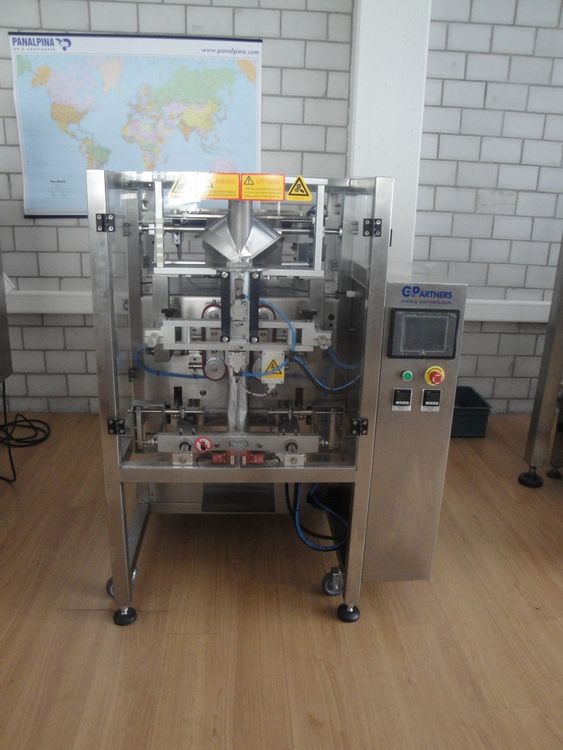 VERTICAL PACKAGING MACHINE