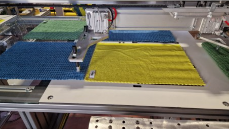 undefined Automatically cut microfiber