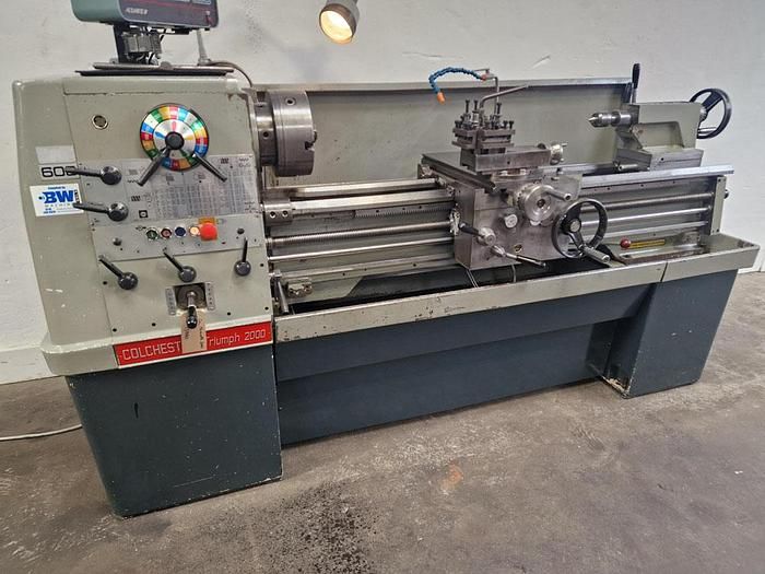 Colchester STRAIGHT BED CENTRE LATHE 2000 rpm TRIUMPH 2000 15" x 50"