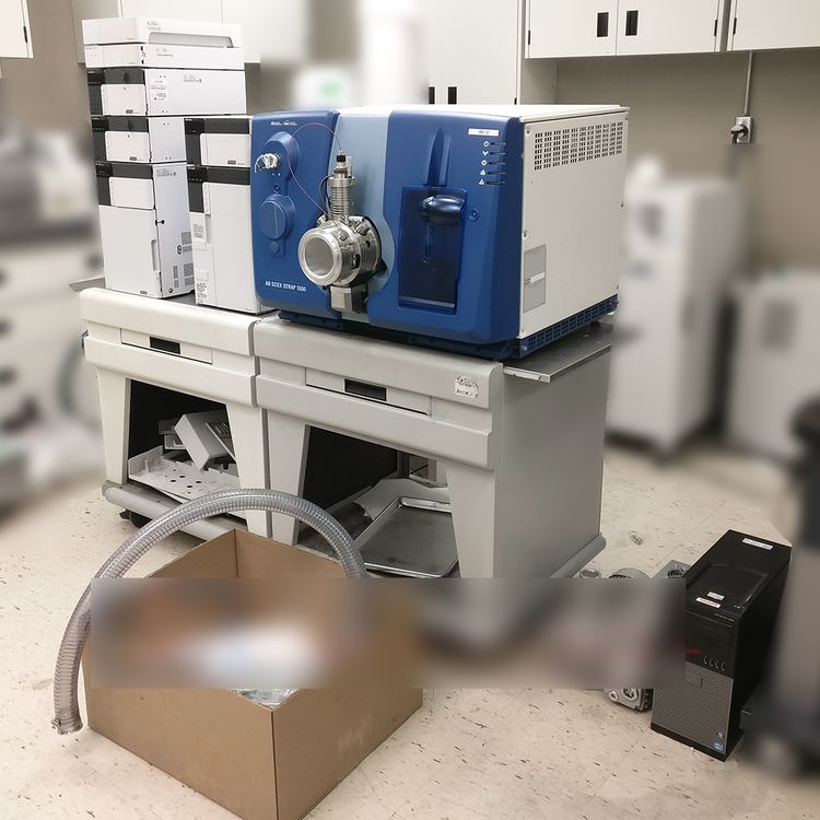 AB Sciex QTRAP 5500 Prominence FPLC System