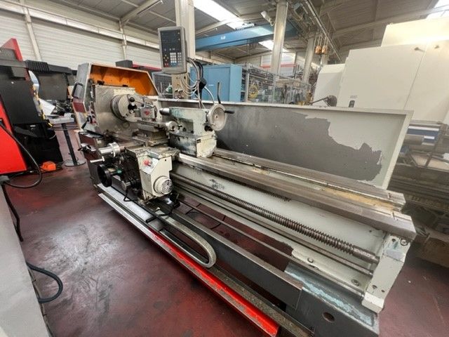 ZMM ENGINE LATHE 1250 rpm CU630 CARRIAGE AND THREADING LATHE