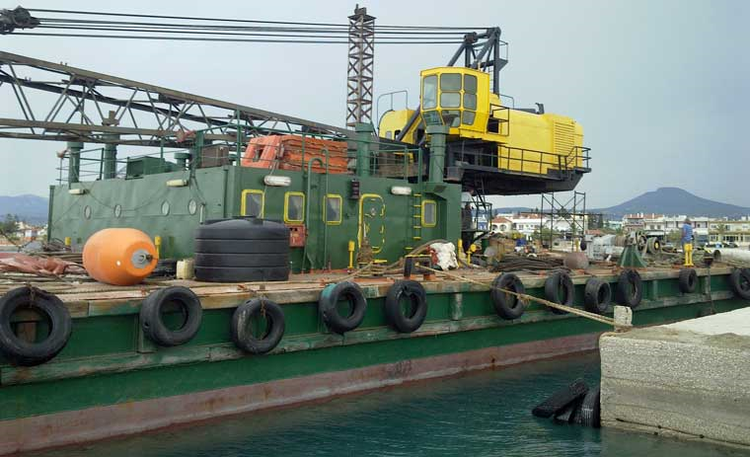 Lima 2400 100-tonne Floating Crane and Dredge