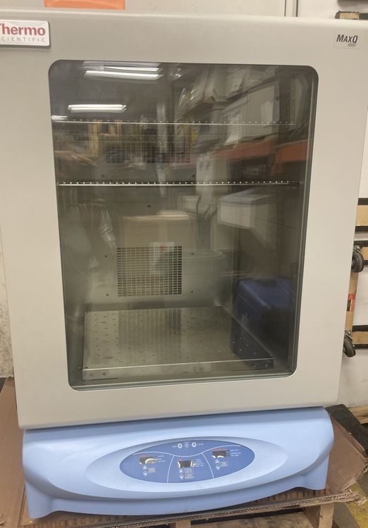 Thermo Barnstead MaxQ 6000 / SHKE6000 Shaking Incubator