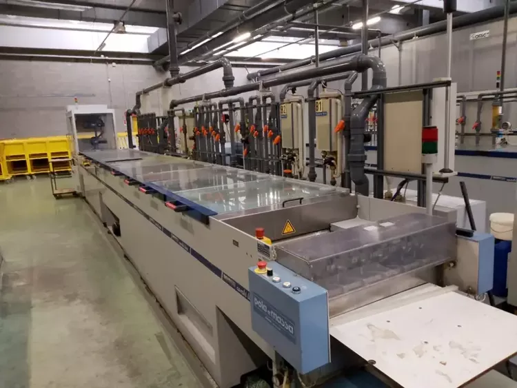 Pola Massa CRT-VE loader