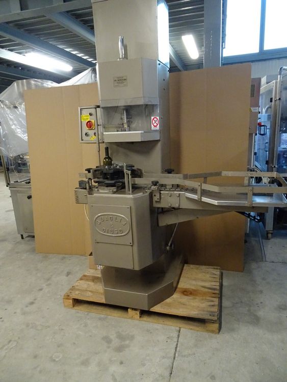 Quaglia & Giuso Automatic corking machine