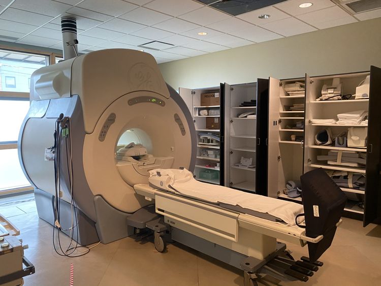 GE Signa Horizon LX 1.5T MRI Systems