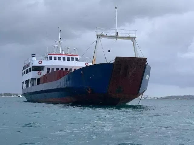 Cargo Capacity 824 Tons 69m Landing Craft