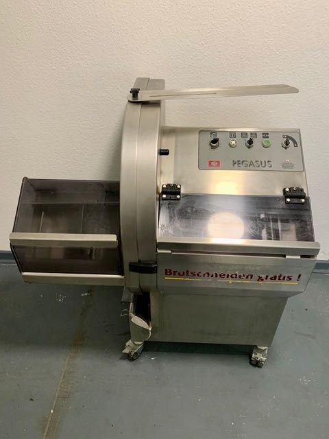 Treif Pegasus 2602 bread slicer