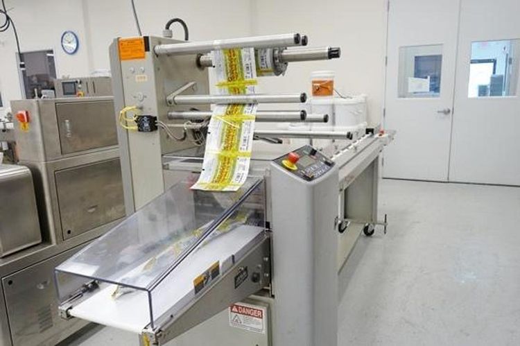 Doboy STRATUS Production Speed: Up to 150 packages per minute Flow Wrapper