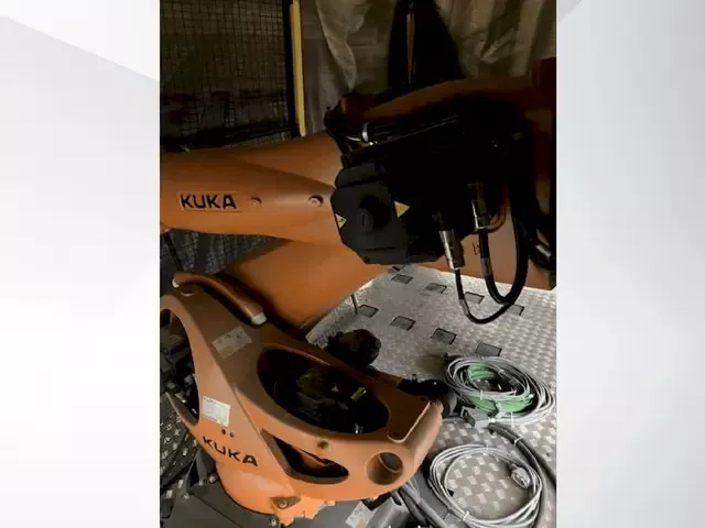 Kuka KR 210 R2700 extra 6 Axis