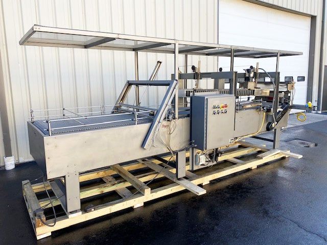 Dyco ORD 14576/4 BOTTLE DEBAGGER TABLE / CONVEYOR