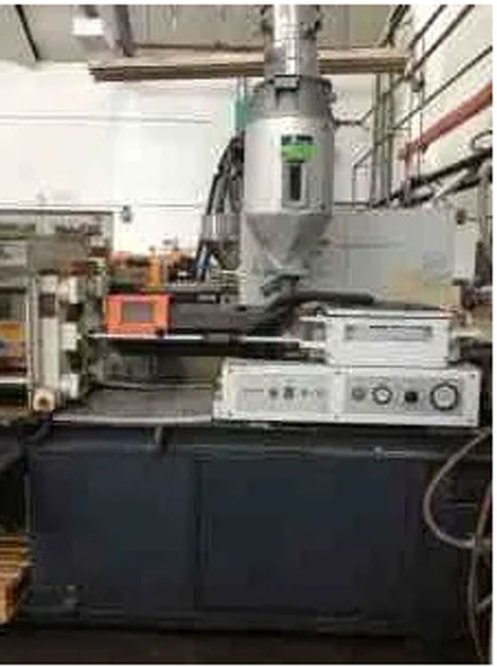 Demag Injection Molding Machine 100 ton